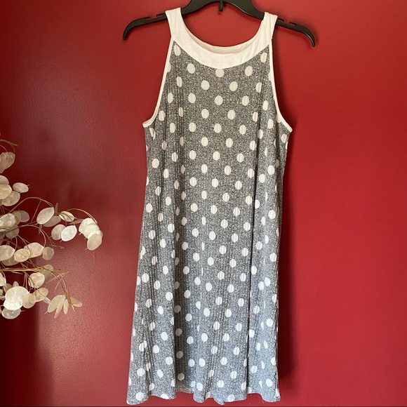 Gilli Dresses & Skirts - gilli dark gray sleeveless polka dot dress
